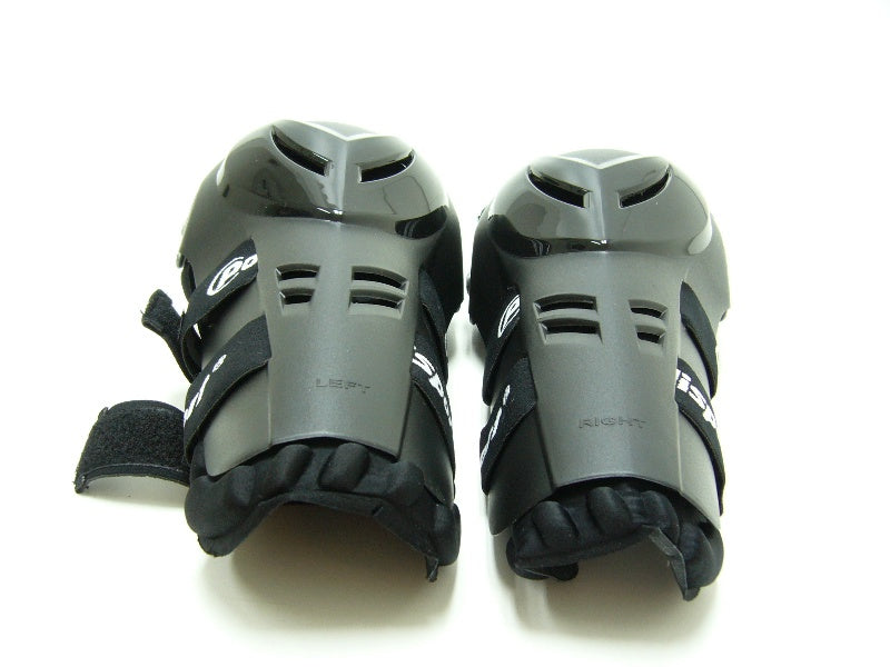 POLISPORT PROTECTOR GENUNCHI XP1 DEVIL / NEGRU